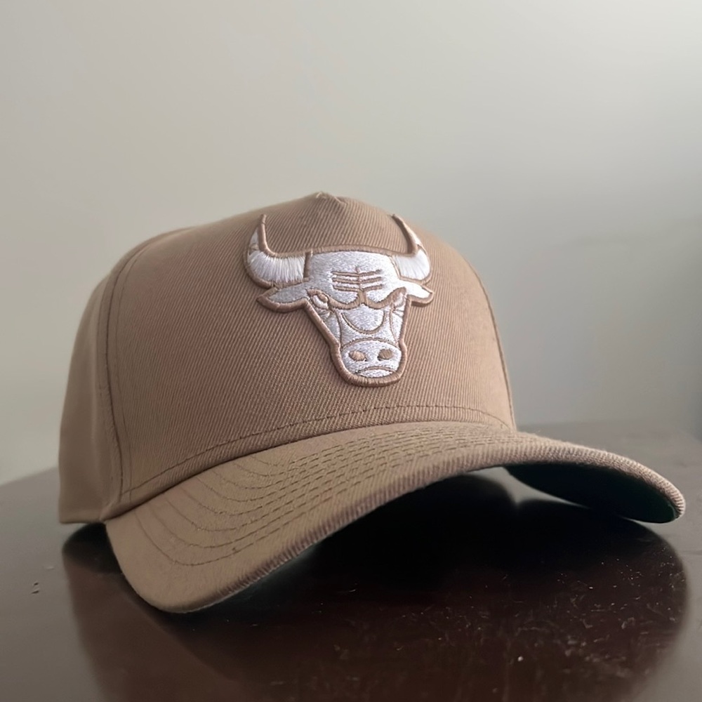 9Forty New Era Tan Snapback Hat ‘Chicago Bulls’
